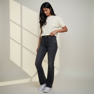 Joe's Jeans Women's Black Bootleg Cut Denim